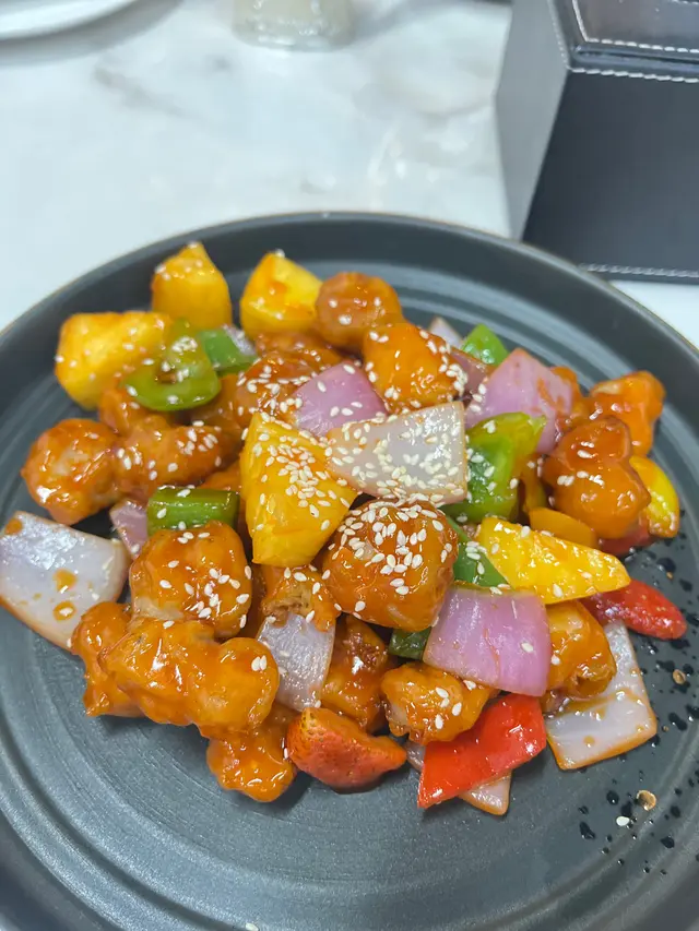 新鮮菠蘿咕嚕肉