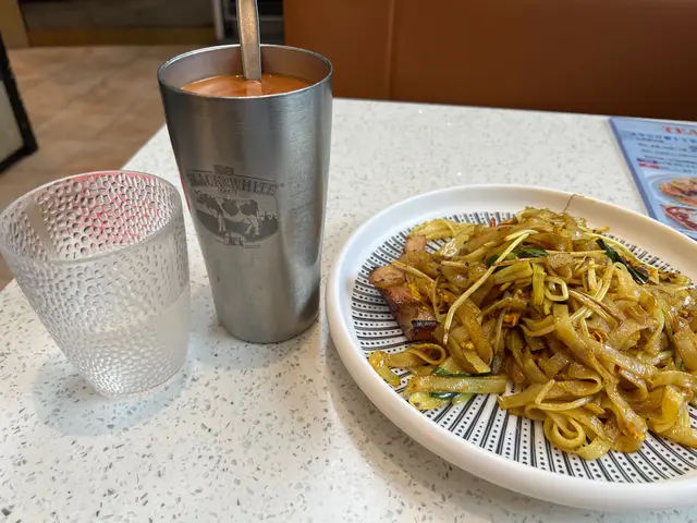 星洲豬頸肉炒河