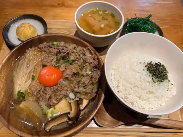 牛肉壽喜燒配和式定食