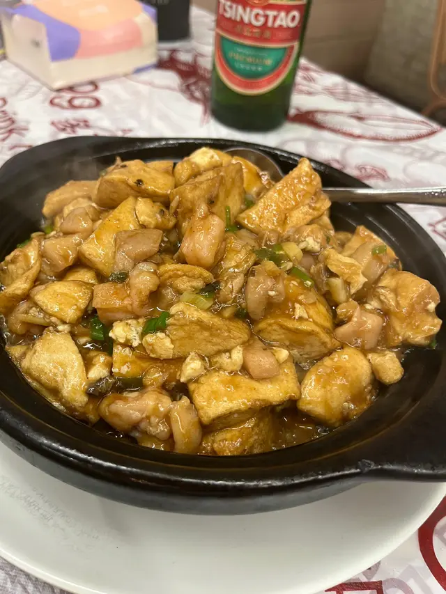 鹹魚雞粒豆腐煲
