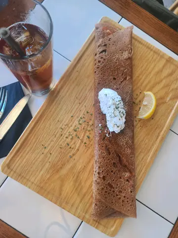 三文魚牛油果