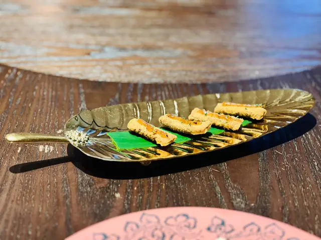 FENUGREEK SEED CRISP | Mango Chutney | Chives