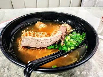 秘製牛雜幼麵