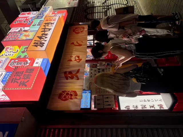 排隊等候食客多