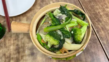 被耽误嘅粉丝杂菜煲