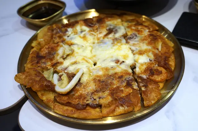 芝士海鮮煎蔥餅