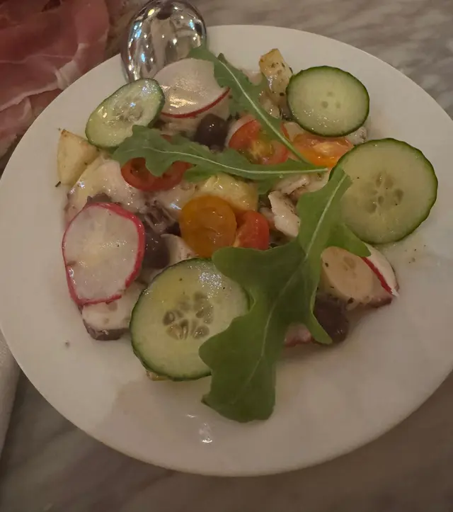 Octopus Salad
味道及買相比較一般
⭐推薦指數:2/5
