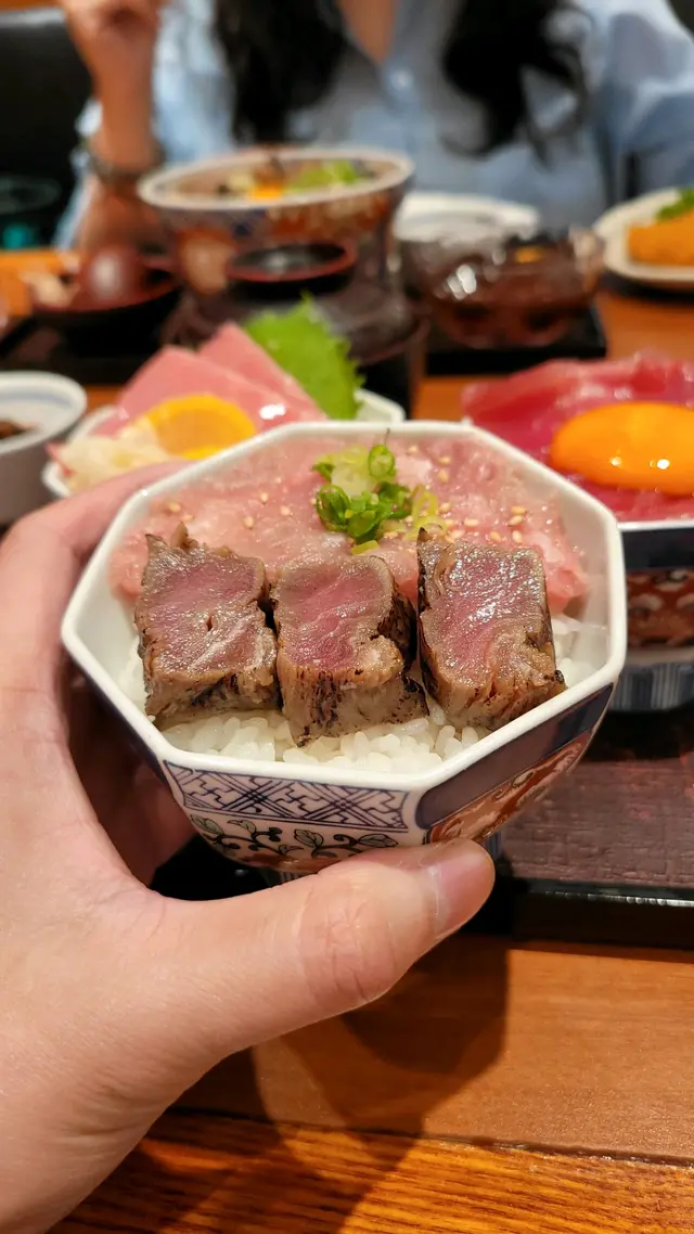 炙燒拖羅•拖羅蓉丼