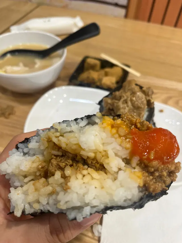 醬油漬蛋黃雞肉