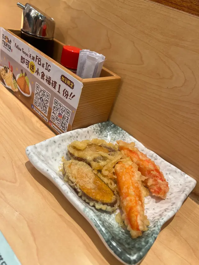 免費小食，蟹柳+番薯