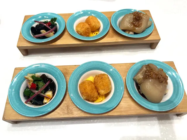 涼拌青瓜雲耳/ 七味豆腐 / 沙薑豬手
