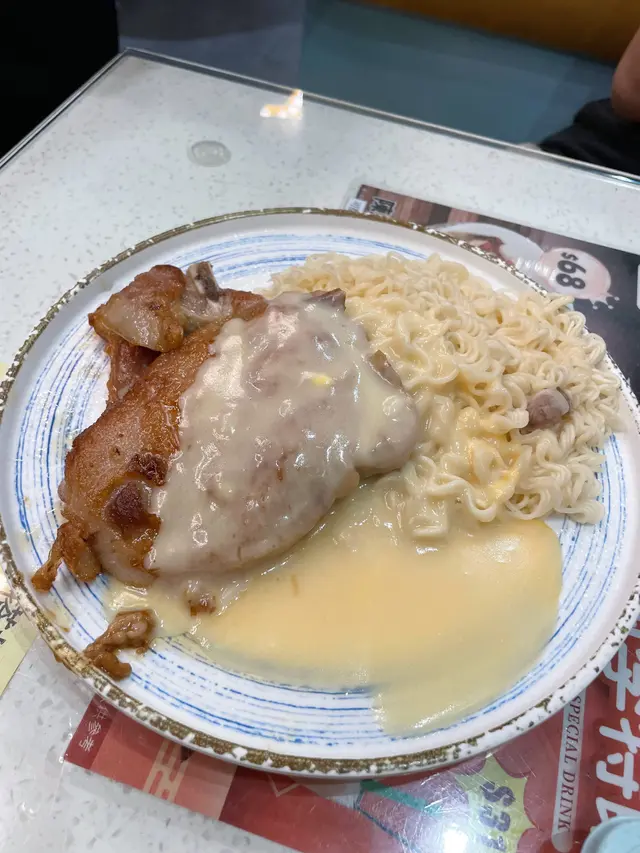 芝士汁豬扒撈丁