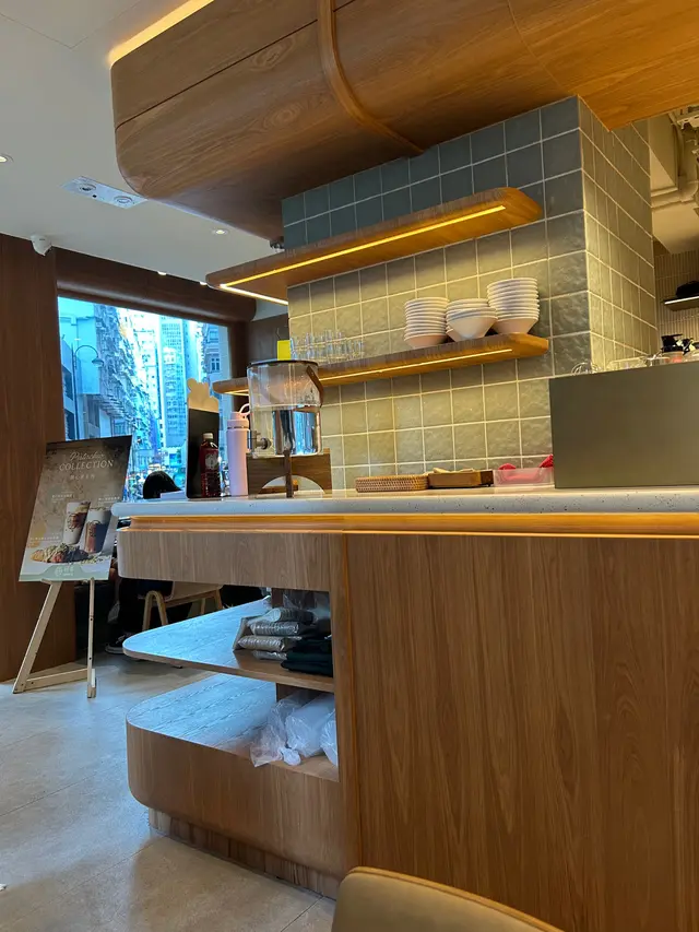 內在環境比較寬敞，跟一般糖水鋪不同