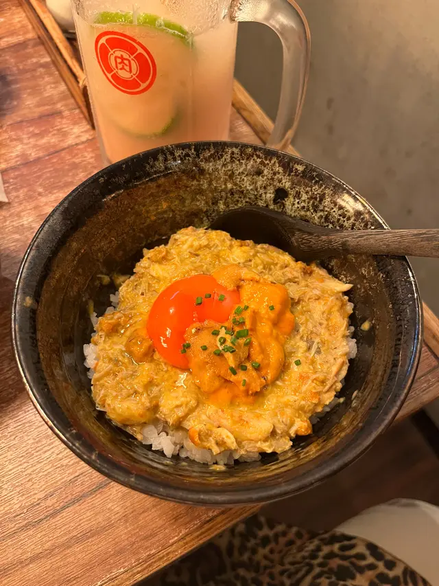 蟹黃海膽月見飯