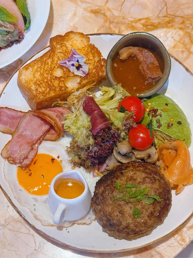 漢堡扒全日早餐