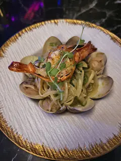 青咖喱泰式海鮮意麵