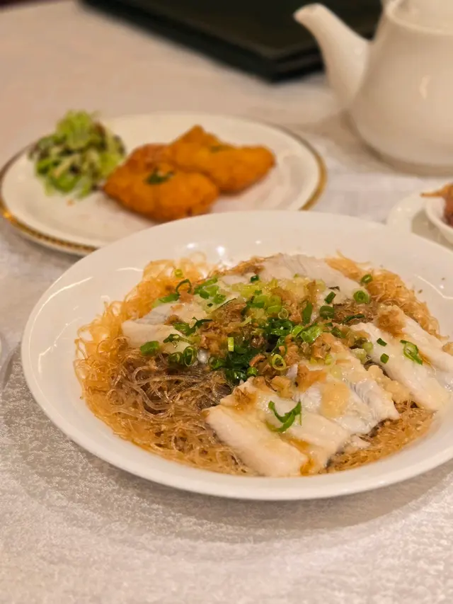 蒜蓉粉絲蒸九肚魚