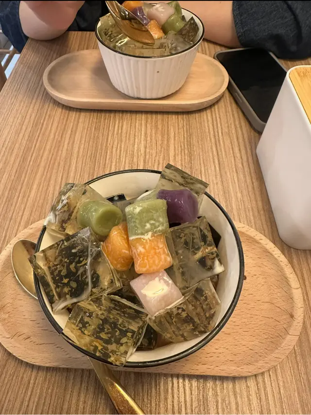 芋圓桂花糕涼粉