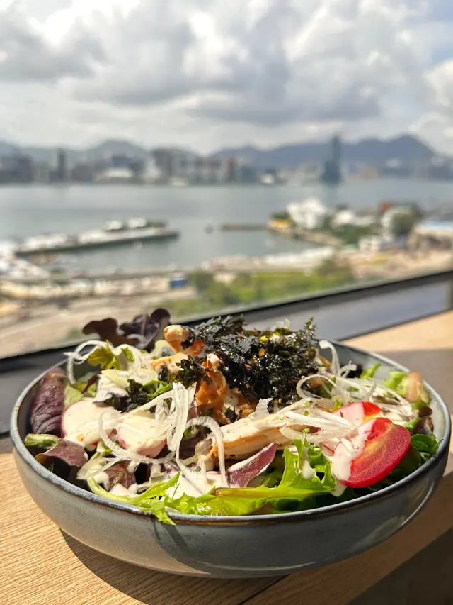 凱撒沙律配自家慢煮雞胸肉