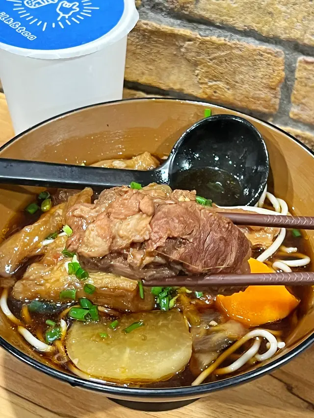 紅燒牛肉麵