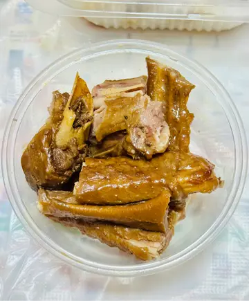 滷水獅頭鵝翼