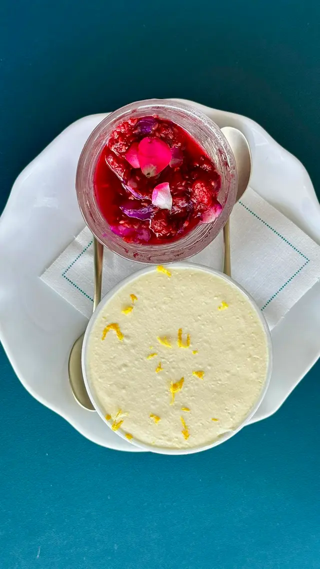 芝士香橙忌廉及荔枝覆盆子玫瑰果醬