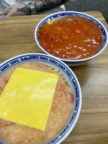 芝士蕃茄通粉  蕃茄咸牛肉通粉