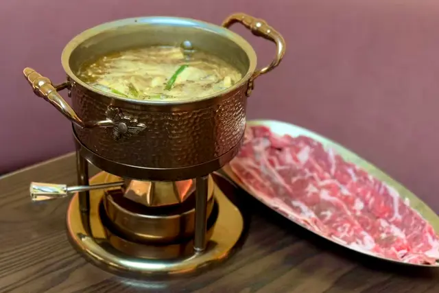 沙茶牛小排粉絲煲