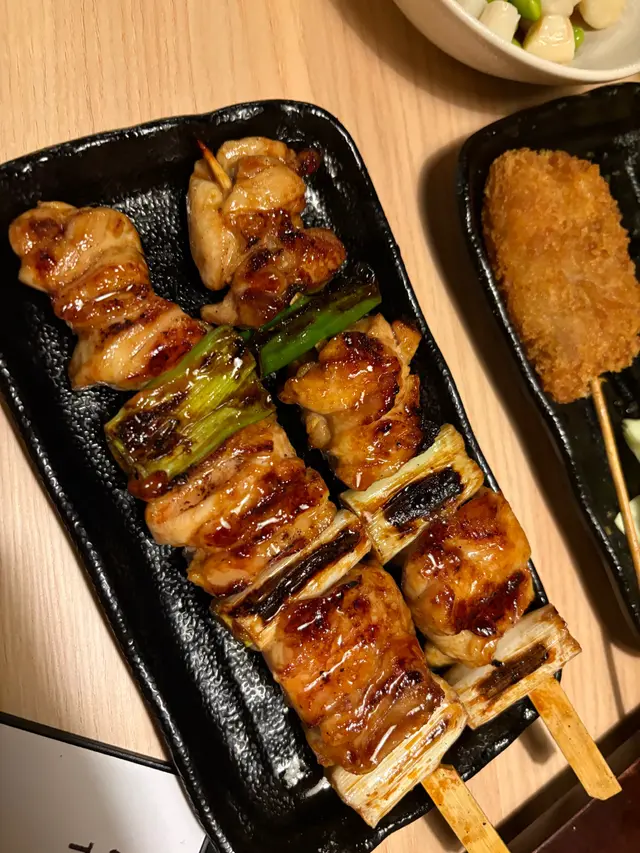 雞腿貴族燒 (秘制醬汁)