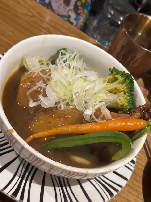 雞肉非常嫩滑，咖哩非常易入口