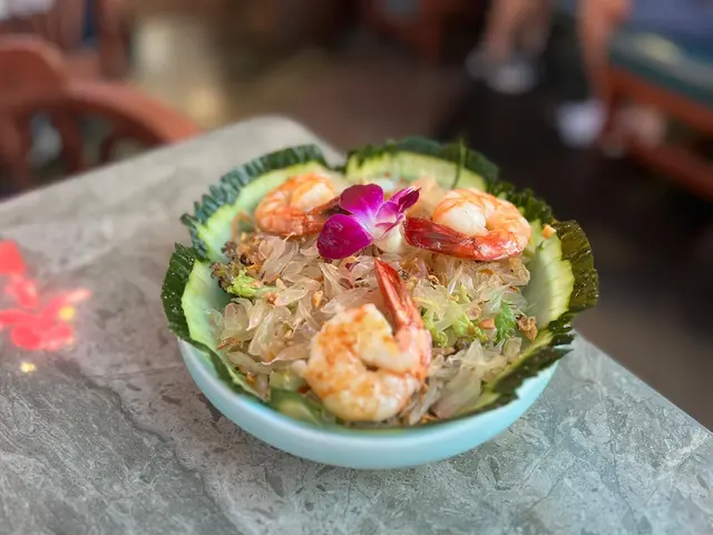 大蝦柚子沙律