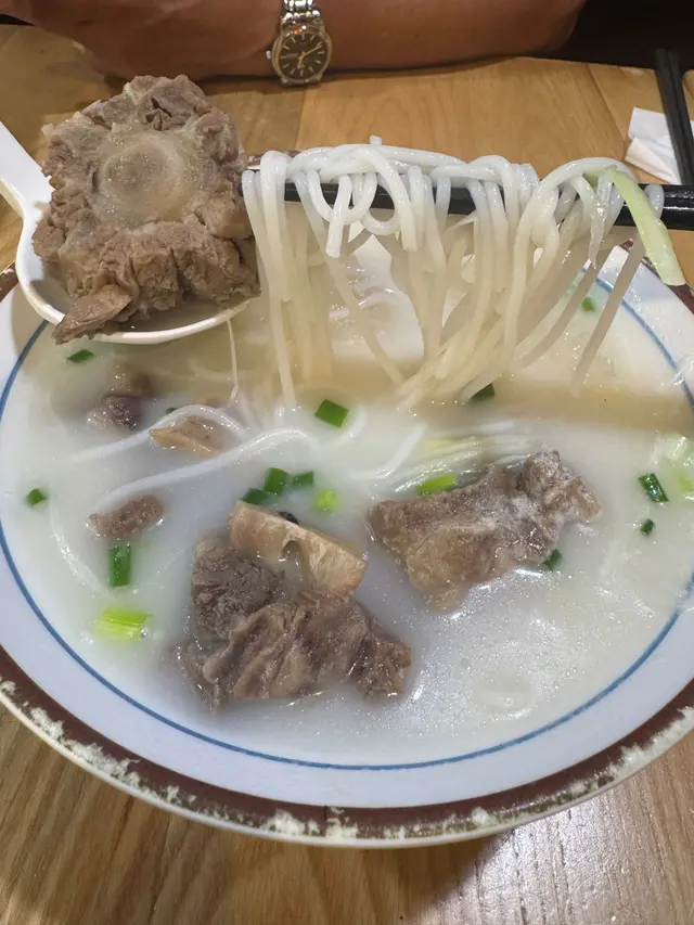 牛骨餃子麵套餐