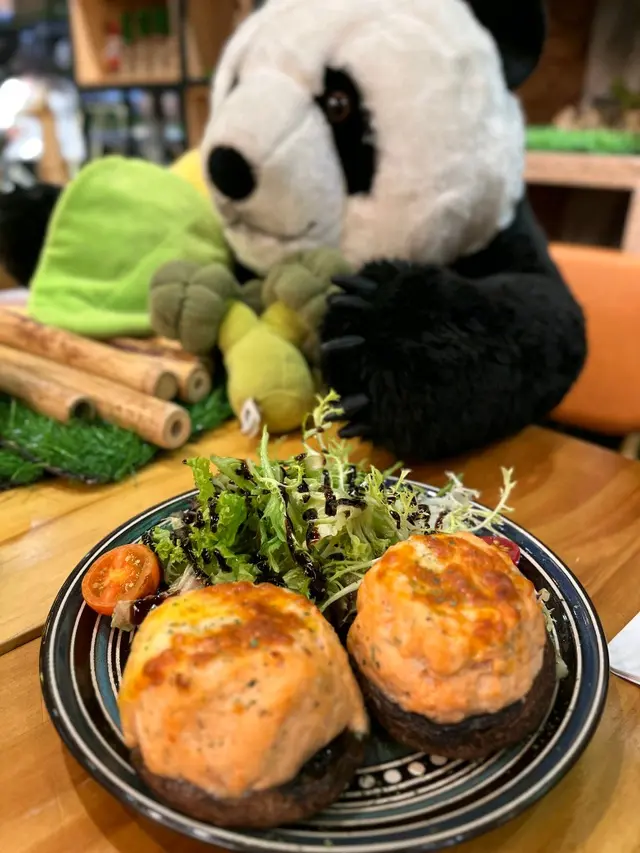 煙三文魚流心蛋大啡菇