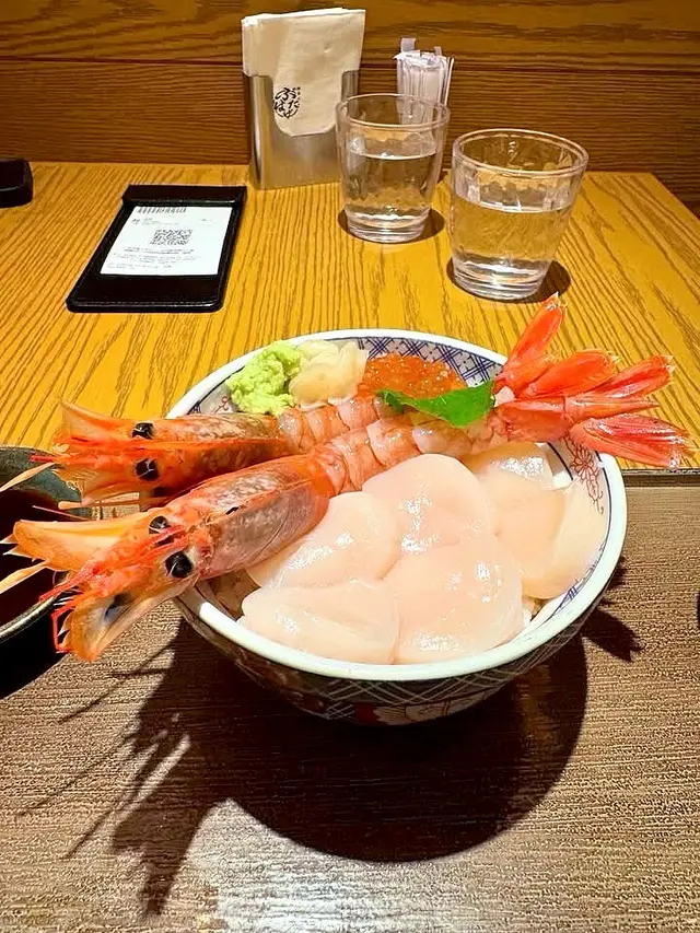 北海道帆立貝大赤蝦丼定食