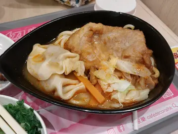 特濃鮮茄魚湯香酥豬扒水餃烏冬