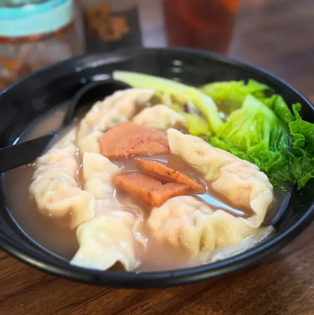 雲耳椰菜豬肉餃