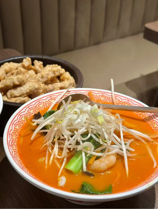 辣海鮮湯麵