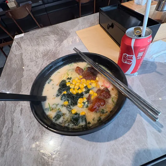 豬軟骨拉麵