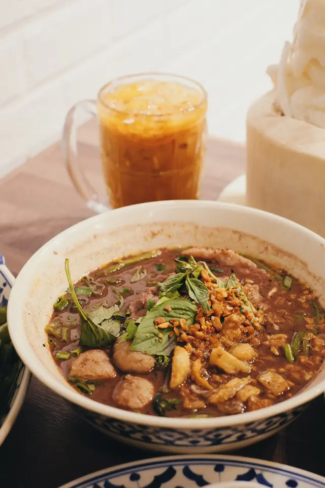 泰式船麵和牛金邊粉