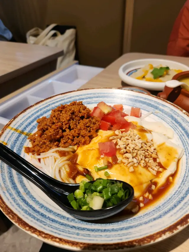 豆花炸醬撈米線