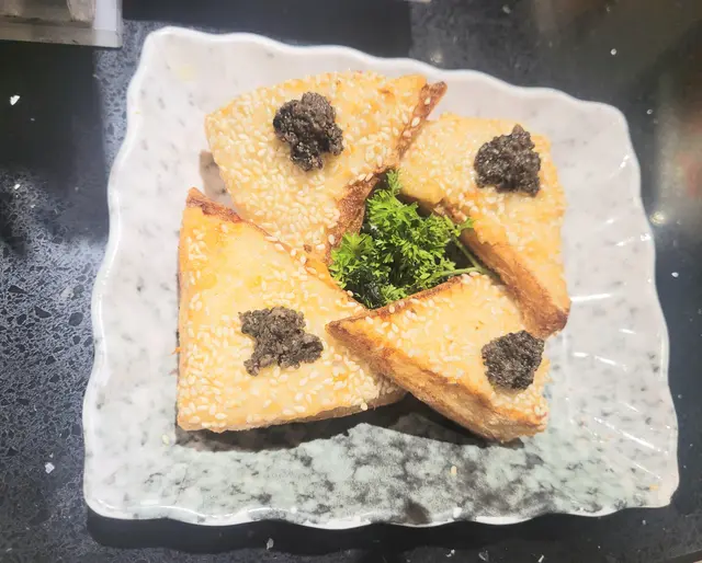 黑松露菌蝦多士 (4件)