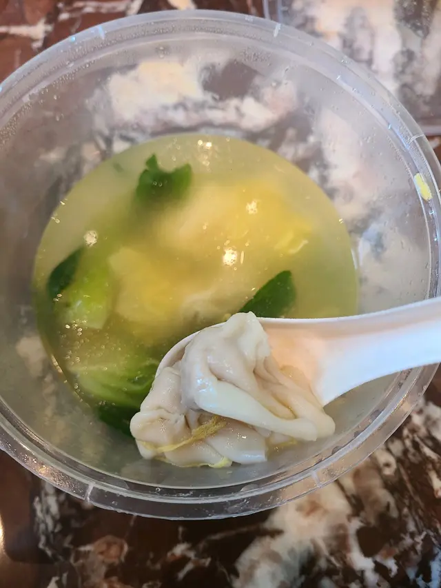 鮮雞湯小雲吞12粒