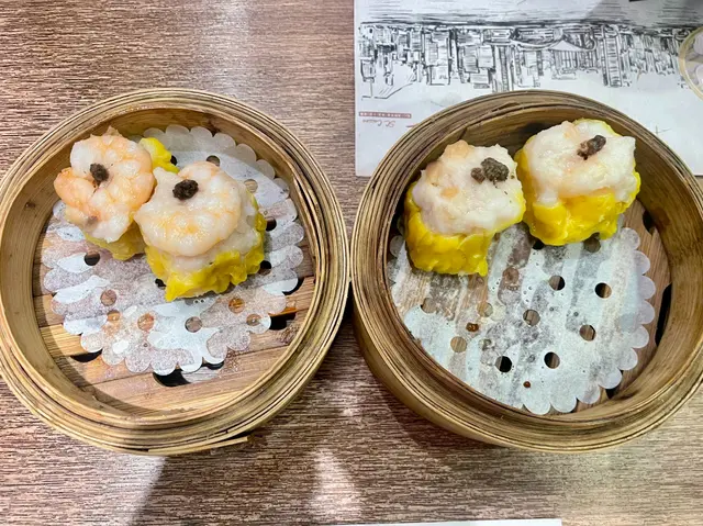 黑松露北菇燒賣皇