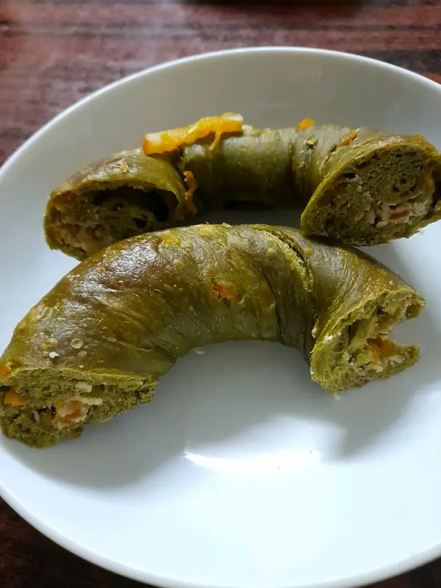 切開嘅台灣金桔乳酪貝果