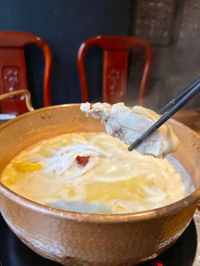 椰漿雞濃湯鍋