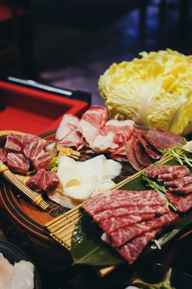 大滾友牛肉拼盤 (細)