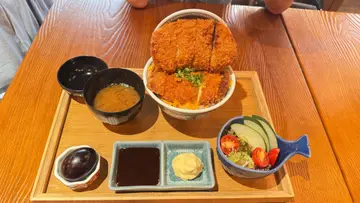兰王亲子二重层吉列豚丼