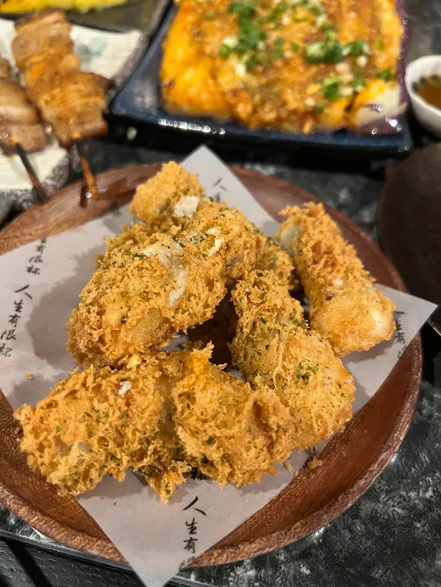 椒鹽紫菜味九肚魚配泰式辣醬