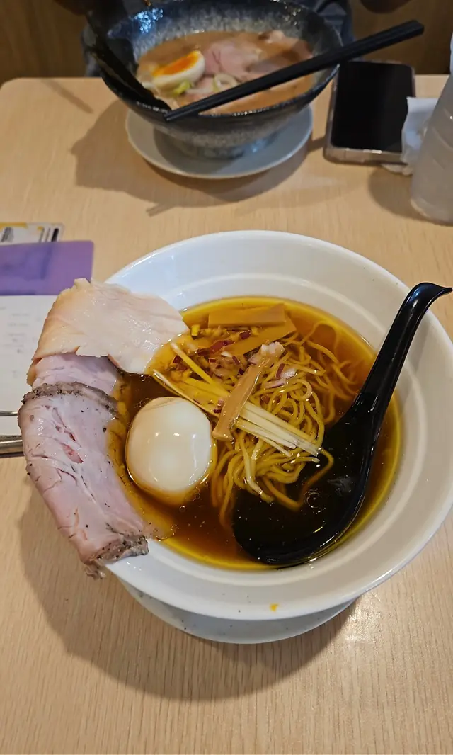 豚骨湯拉麵/醬油湯拉麵