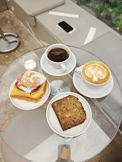 Banana Loaf , Cinnamon Roll
